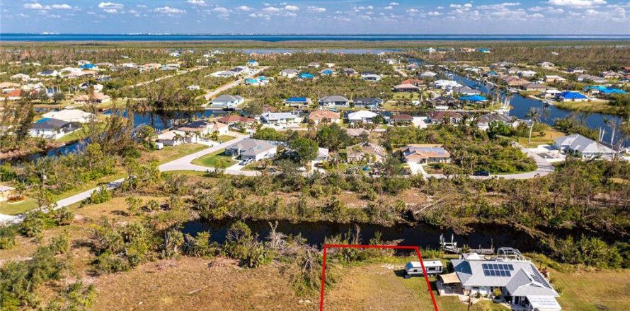 Terreno en Port Charlotte, Florida № 1540404