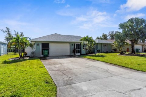 House in Punta Gorda, Florida 3 bedrooms, 179.58 sq.m. № 1876117 - photo 5