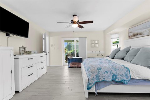 House in Punta Gorda, Florida 3 bedrooms, 179.58 sq.m. № 1876117 - photo 20