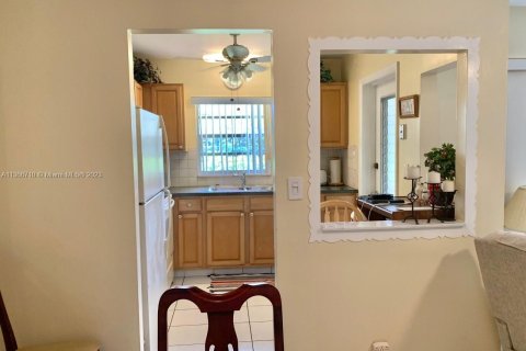 Condominio en venta en Hollywood, Florida, 2 dormitorios, 81.75 m2 № 1958957 - foto 8