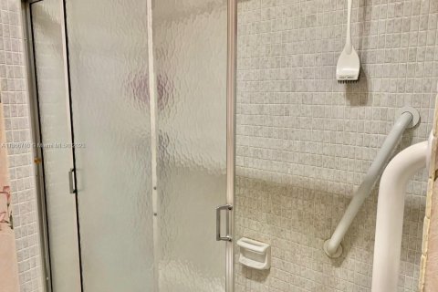 Condominio en venta en Hollywood, Florida, 2 dormitorios, 81.75 m2 № 1958957 - foto 16