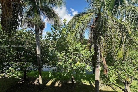 Condo in Cutler Bay, Florida, 3 bedrooms  № 1887896 - photo 24