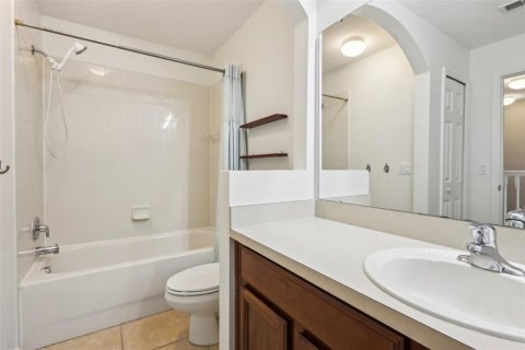 Adosado en venta en Orlando, Florida, 5 dormitorios, 176.51 m2 № 1658578 - foto 17