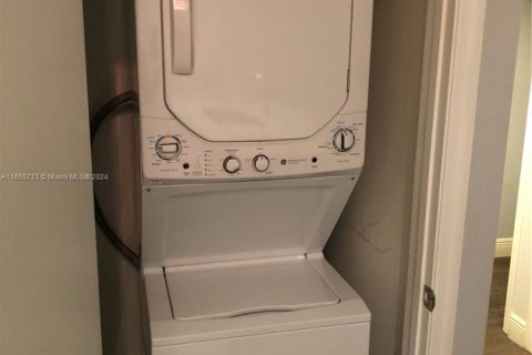 Condominio en venta en Miami, Florida, 1 dormitorio, 68.56 m2 № 1729015 - foto 15