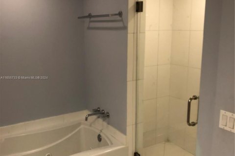 Condominio en venta en Miami, Florida, 1 dormitorio, 68.56 m2 № 1729015 - foto 14