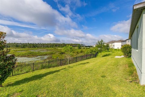 House in Davenport, Florida 4 bedrooms, 206.61 sq.m. № 2100703 - photo 6