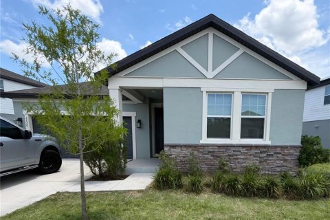 House in Davenport, Florida 4 bedrooms, 206.61 sq.m. № 2100703 - photo 2