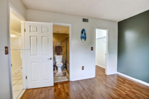 Condo in Plantation, Florida, 2 bedrooms  № 1954175 - photo 19