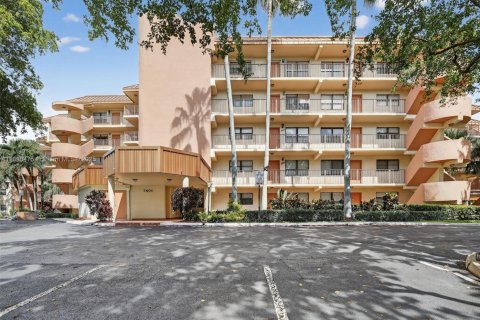 Condo in Plantation, Florida, 2 bedrooms  № 1954175 - photo 3