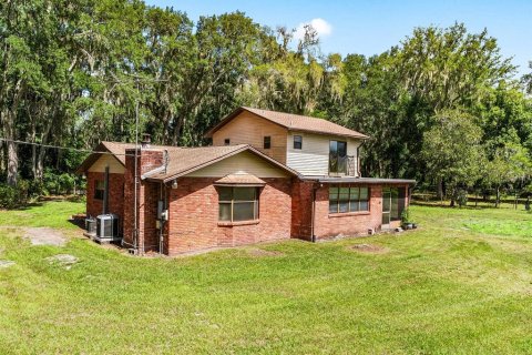House in Dover, Florida 3 bedrooms, 183.3 sq.m. № 1252624 - photo 3