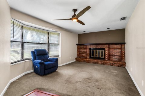 House in Dover, Florida 3 bedrooms, 183.3 sq.m. № 1252624 - photo 28
