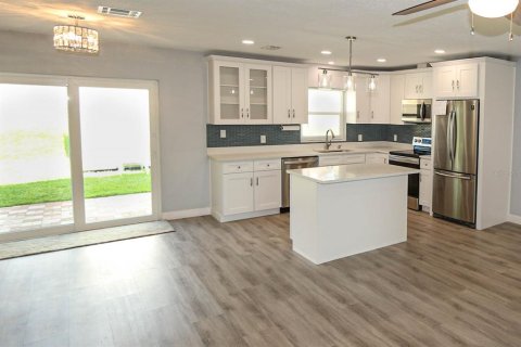 Villa ou maison à louer à Dunedin, Floride: 3 chambres, 113.53 m2 № 2147831 - photo 4