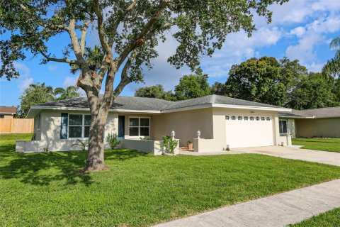 Villa ou maison à louer à Dunedin, Floride: 3 chambres, 113.53 m2 № 2147831 - photo 2