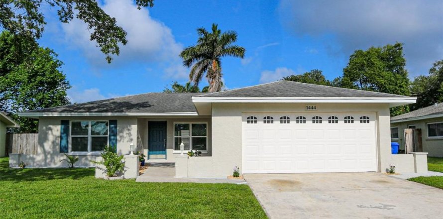 Villa ou maison à Dunedin, Floride 3 chambres, 113.53 m2 № 2147831