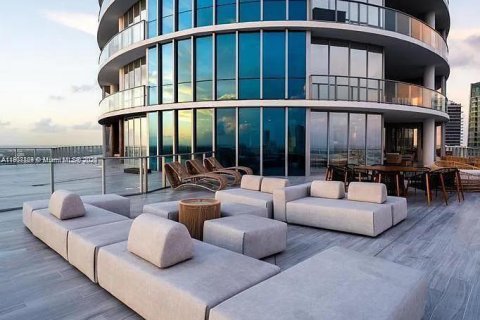 Купить кондоминиум в Майами, Флорида 5 спален, 357.86м2, № 1964242 - фото 18