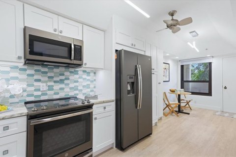 Copropriété à vendre à Sarasota, Floride: 2 chambres, 169.27 m2 № 2419118 - photo 10