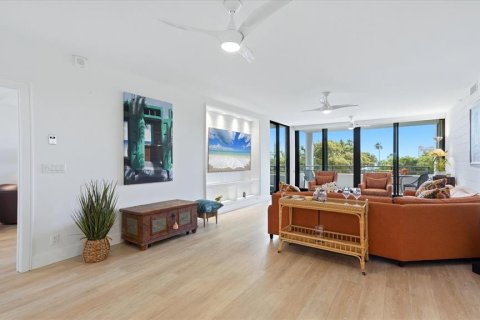 Copropriété à vendre à Sarasota, Floride: 2 chambres, 169.27 m2 № 2419118 - photo 13