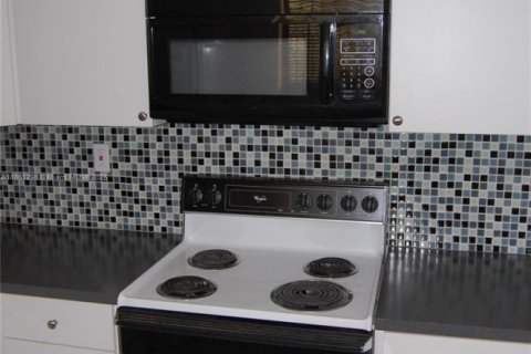 Copropriété à louer à Miami Beach, Floride: 1 chambre, 69.68 m2 № 1889386 - photo 5