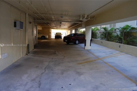 Copropriété à louer à Miami Beach, Floride: 1 chambre, 69.68 m2 № 1889386 - photo 20