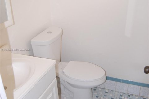 Copropriété à louer à Miami Beach, Floride: 1 chambre, 69.68 m2 № 1889386 - photo 9