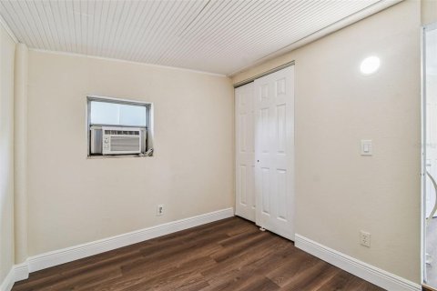 Commercial property in Clearwater, Florida 78.78 sq.m. № 1852805 - photo 22