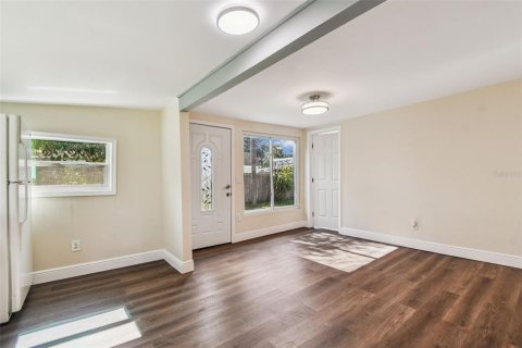 Propiedad comercial en venta en Clearwater, Florida, 78.78 m2 № 1852805 - foto 13