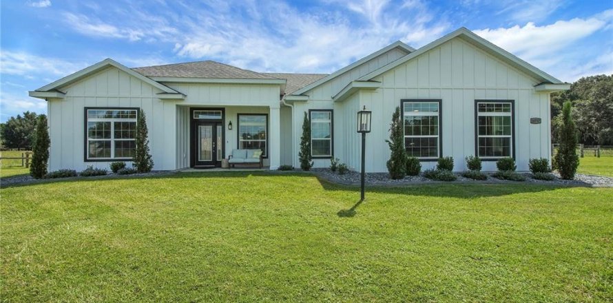 Villa ou maison à Oxford, Floride 4 chambres, 255.39 m2 № 2221703