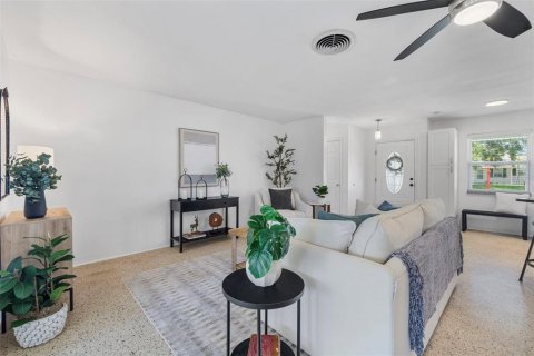 Casa en venta en Clearwater, Florida, 3 dormitorios, 136.47 m2 № 1919896 - foto 14