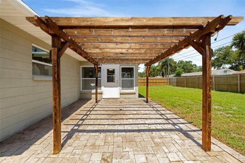 Casa en venta en Clearwater, Florida, 3 dormitorios, 136.47 m2 № 1919896 - foto 30