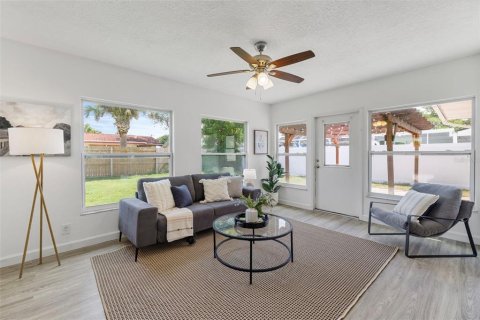 Casa en venta en Clearwater, Florida, 3 dormitorios, 136.47 m2 № 1919896 - foto 27
