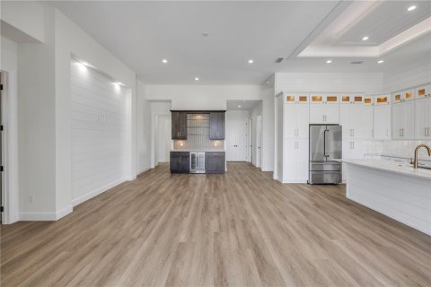 Casa en venta en New Smyrna Beach, Florida, 4 dormitorios, 232.26 m2 № 1602968 - foto 4