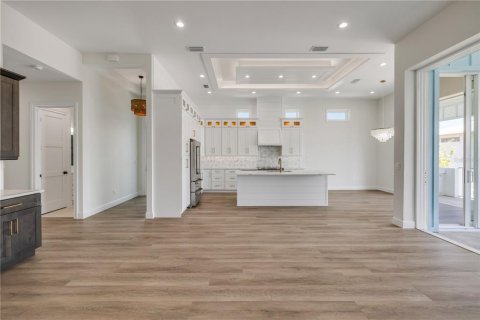 Casa en venta en New Smyrna Beach, Florida, 4 dormitorios, 232.26 m2 № 1602968 - foto 3