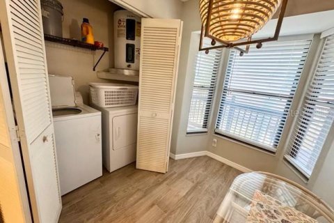 Copropriété à louer à Sarasota, Floride: 2 chambres, 112.6 m2 № 2228193 - photo 23