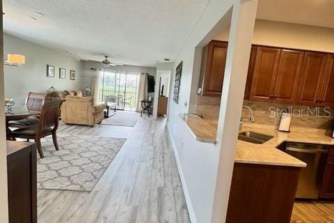 Copropriété à louer à Sarasota, Floride: 2 chambres, 112.6 m2 № 2228193 - photo 6