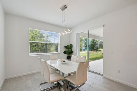 Villa ou maison à vendre à Apopka, Floride: 3 chambres, 214.79 m2 № 2356311 - photo 14
