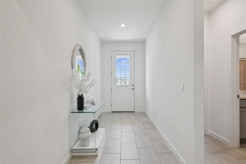 Villa ou maison à vendre à Apopka, Floride: 3 chambres, 214.79 m2 № 2356311 - photo 5