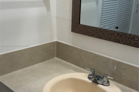 Купить кондоминиум в Майами-Бич, Флорида 1 спальня, 81.29м2, № 2004114 - фото 14