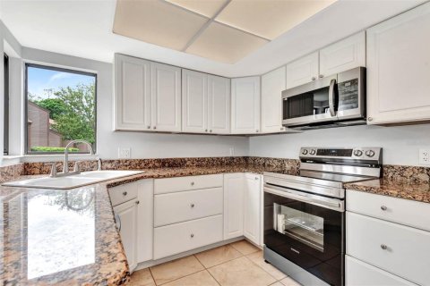 Condo in Palm Coast, Florida, 3 bedrooms  № 1773946 - photo 9