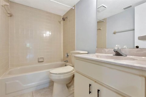 Condo in Palm Coast, Florida, 3 bedrooms  № 1773946 - photo 24