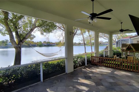 Villa ou maison à vendre à Homestead, Floride: 4 chambres, 185.9 m2 № 1941864 - photo 20