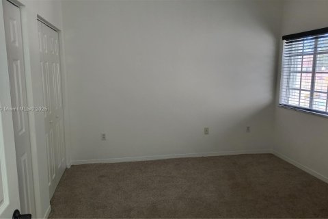 Villa ou maison à vendre à Homestead, Floride: 4 chambres, 185.9 m2 № 1941864 - photo 13