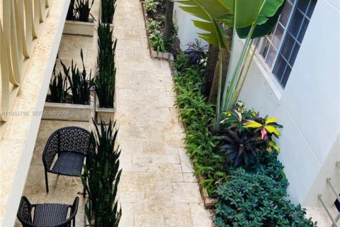 Copropriété à vendre à Miami Beach, Floride: 47.84 m2 № 2080336 - photo 26