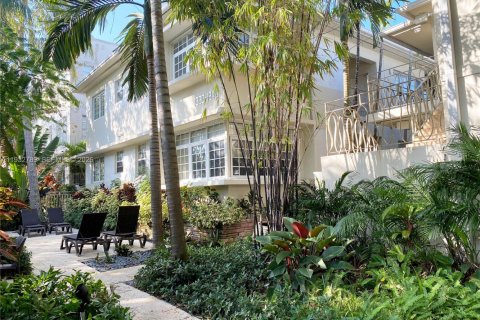 Copropriété à vendre à Miami Beach, Floride: 47.84 m2 № 2080336 - photo 28