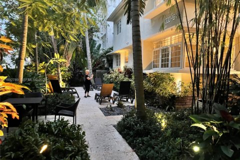 Copropriété à vendre à Miami Beach, Floride: 47.84 m2 № 2080336 - photo 27
