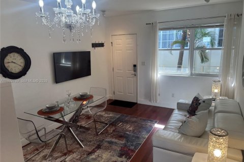 Copropriété à vendre à Miami Beach, Floride: 47.84 m2 № 2080336 - photo 6