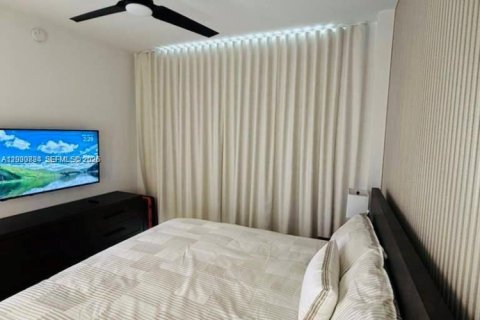 Снять в аренду кондоминиум в Майами, Флорида 1 спальня, 50.17м2, № 2146496 - фото 20