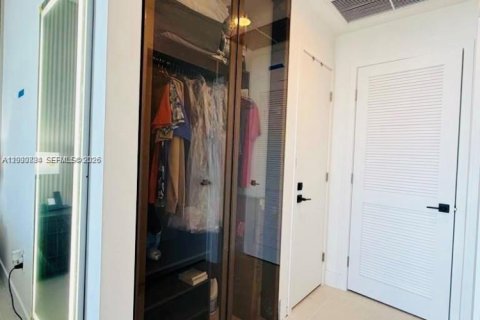 Снять в аренду кондоминиум в Майами, Флорида 1 спальня, 50.17м2, № 2146496 - фото 11