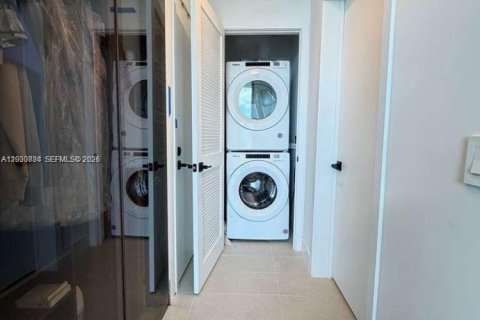Снять в аренду кондоминиум в Майами, Флорида 1 спальня, 50.17м2, № 2146496 - фото 12