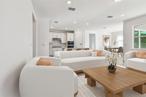 Купить виллу или дом в Ривервью, Флорида 5 комнат, 179.86м2, № 1400646 - фото 2