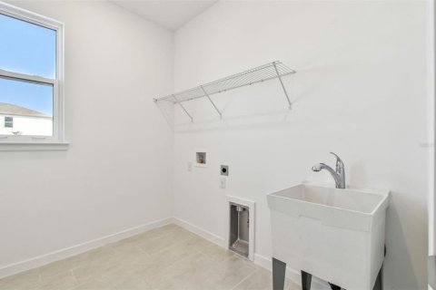 Купить виллу или дом в Ривервью, Флорида 5 комнат, 179.86м2, № 1400646 - фото 17